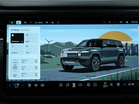 Used 2024 Rivian R1S Adventure AWD/4WD image 35