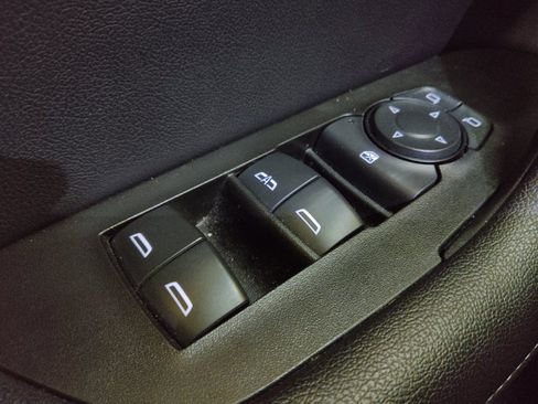 Used 2022 Chevrolet Blazer LT FWD image 27