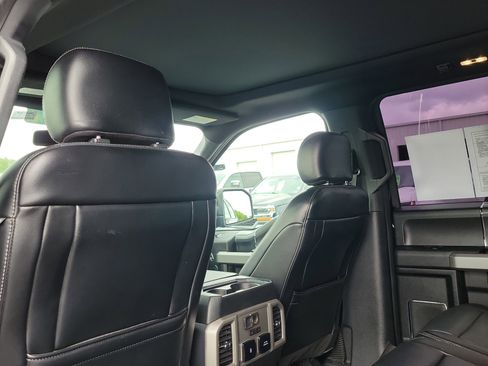 Used 2020 Ford F150 Lariat w/ Equipment Group 502A Luxury AWD/4WD image 13