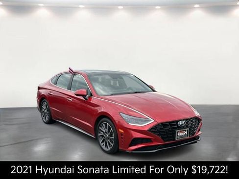 Used 2021 Hyundai Sonata Limited w/ Preferred Accessory Package FWD image 1