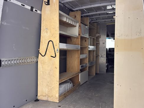 Used 2020 Freightliner Sprinter 3500 image 25