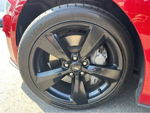 Used 2021 Ford Mustang GT Premium w/ Black Accent Package RWD image 10