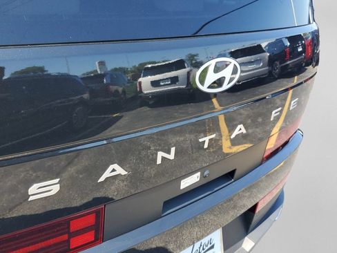 Used 2025 Hyundai Santa Fe SEL FWD image 11