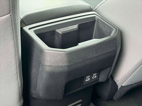 Used 2025 Toyota Tacoma TRD Sport image 14