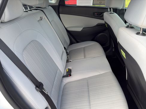 Used 2023 Hyundai Kona SEL w/ Cargo Package AWD/4WD image 12