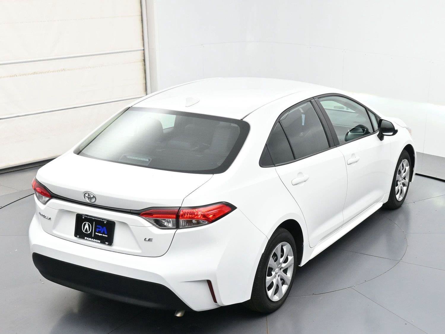 Used 2025 Toyota Corolla LE FWD image 14