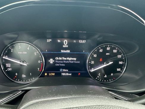 Used 2023 Buick Envision Essence image 30