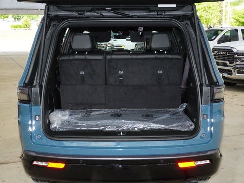 New 2026 Jeep Grand Wagoneer 4WD image 14