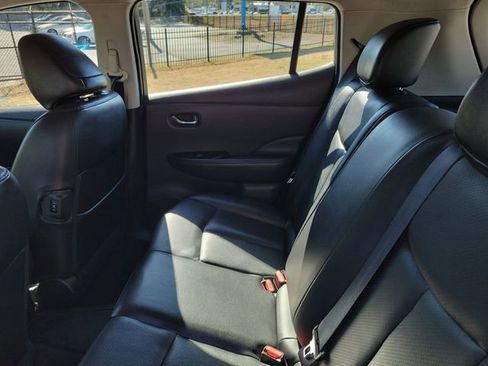 Used 2017 Nissan Leaf SL w/ Premium Package image 28