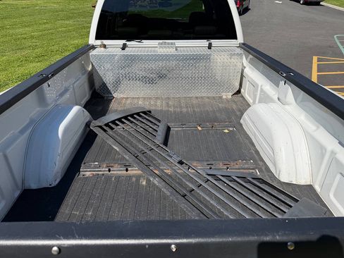 Used 2005 Chevrolet Silverado 3500 LT w/ Heavy-Duty Power Package RWD image 17
