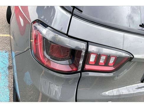 Used 2023 Jeep Compass Trailhawk image 33