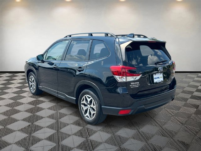 Used 2024 Subaru Forester Premium AWD/4WD image 3