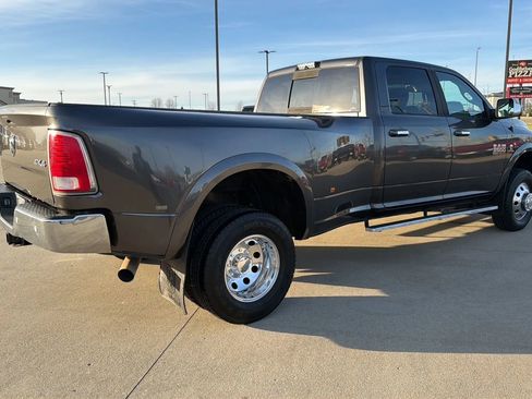 Used 2016 RAM 3500 Laramie image 22