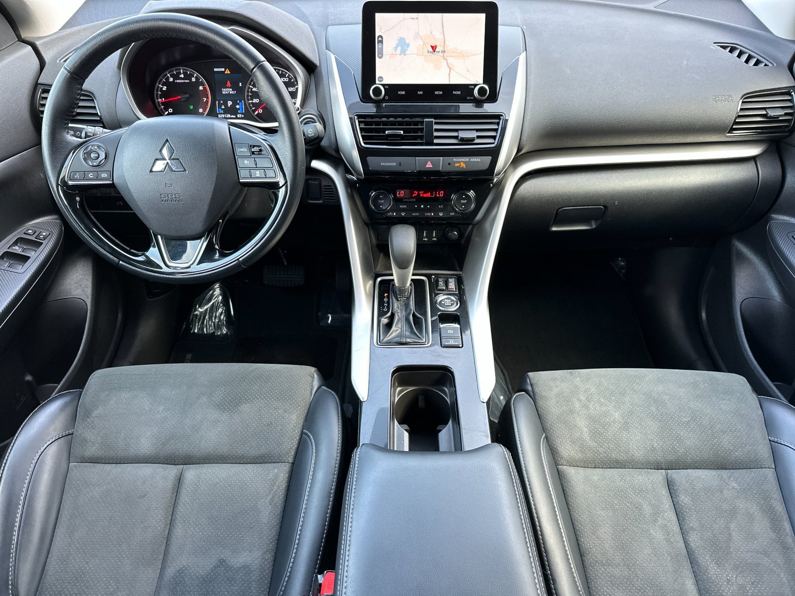 Used 2025 Mitsubishi Eclipse Cross SE AWD/4WD image 12
