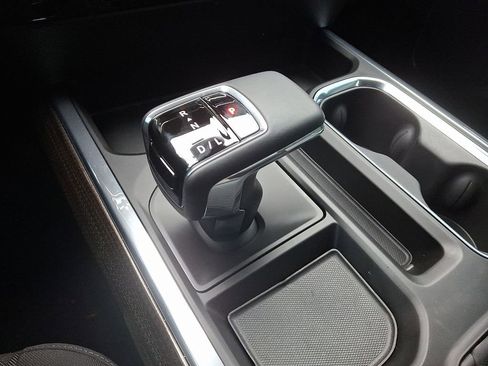 Used 2022 Chevrolet Silverado 1500 LT image 15