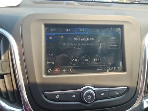 Used 2019 Chevrolet Equinox LT FWD image 16
