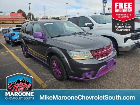 Used 2018 Dodge Journey SXT image 1