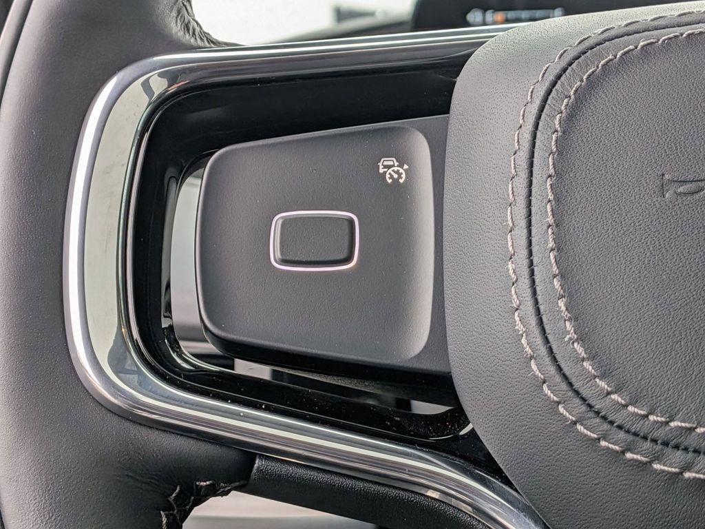 New 2025 Lincoln Navigator Reserve w/ Jet Appearance Package AWD/4WD image 19