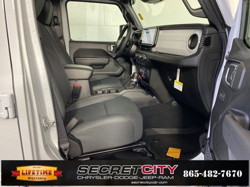 New 2026 Jeep Wrangler Unlimited Sport image 33