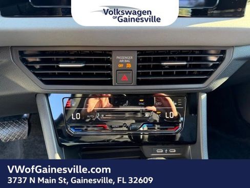 New 2026 Volkswagen Jetta SE image 19