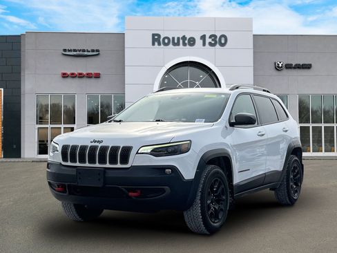 Used 2021 Jeep Cherokee Trailhawk w/ Trailer Tow Group image 2