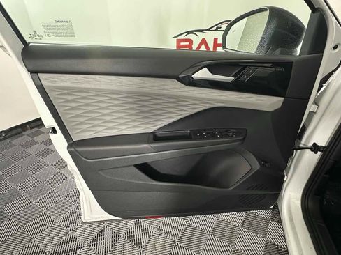 Used 2022 Volkswagen Taos S w/ IQ Drive S Package FWD image 15