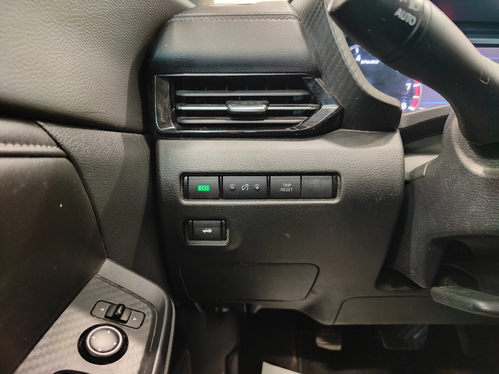 Used 2020 Nissan Sentra SV FWD image 18