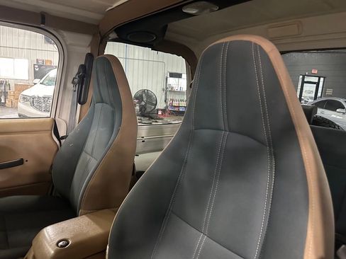 Used 2000 Jeep Wrangler Sahara image 3