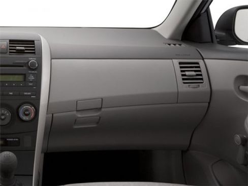 Used 2010 Toyota Corolla S image 16