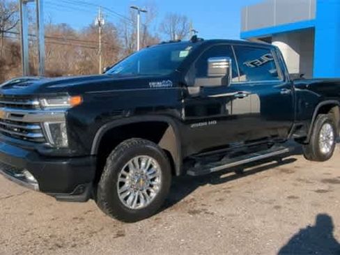 Used 2022 Chevrolet Silverado 2500 High Country w/ Z71 Off-Road Package image 4