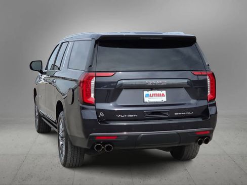 Used 2024 GMC Yukon XL Denali Ultimate AWD/4WD image 7