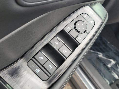 New 2026 Nissan Rogue SV image 19