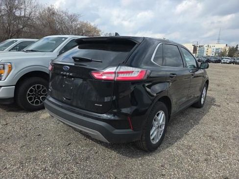 Used 2023 Ford Edge SEL w/ Convenience Package image 2
