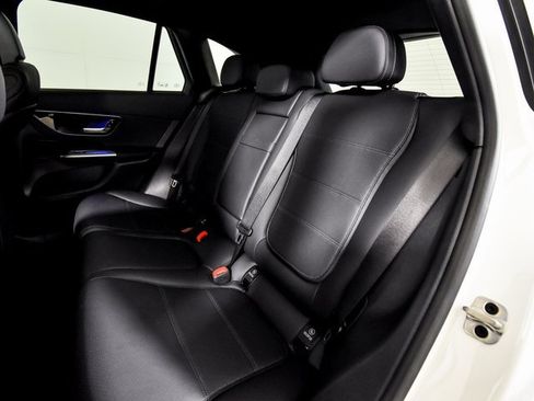 Certified 2025 Mercedes-Benz GLC 300 image 5