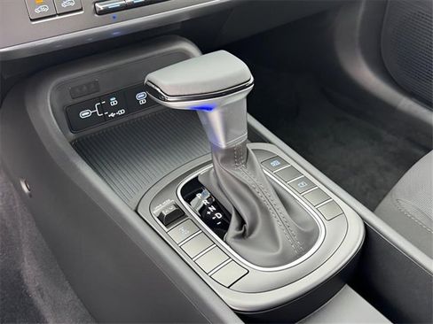 New 2025 Hyundai Kona SEL image 13