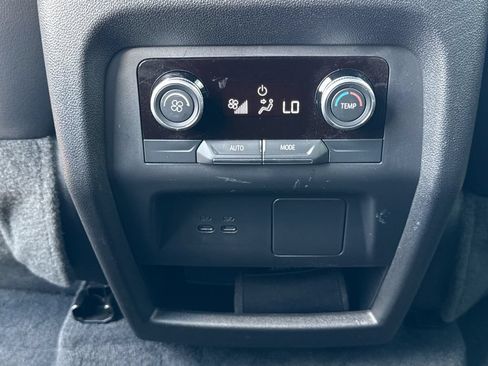 Used 2025 Buick Enclave Sport Touring FWD image 30