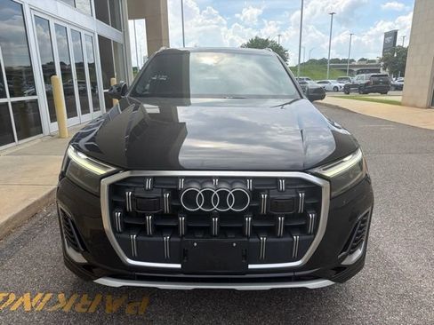 Used 2025 Audi Q7 3.0T Premium Plus AWD/4WD image 2