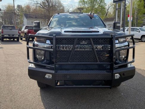 Used 2021 Chevrolet Silverado 3500 LT w/ Convenience Package AWD/4WD image 3