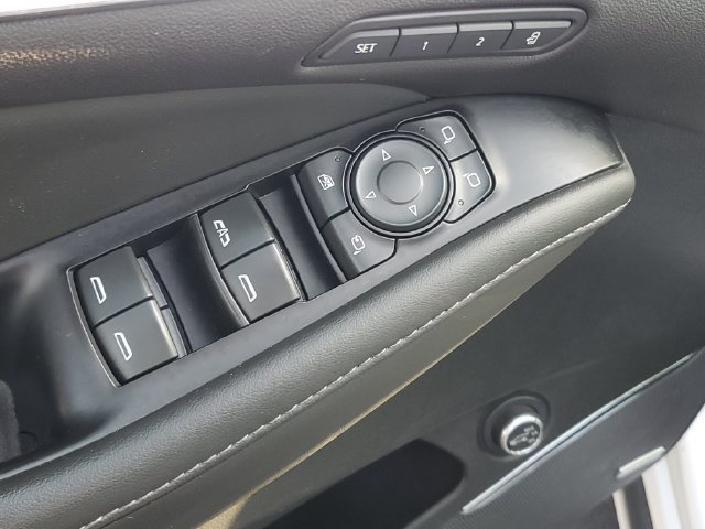 Certified 2022 Buick Enclave Avenir w/ Avenir Technology Package AWD/4WD image 17