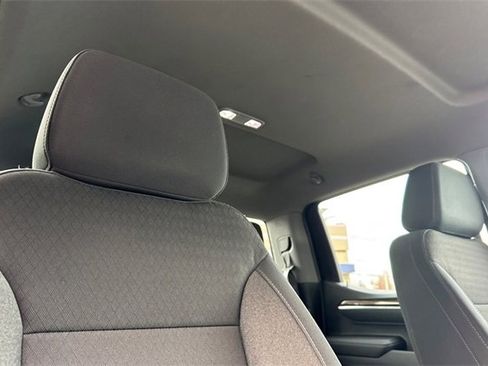 Used 2025 Chevrolet Silverado 1500 LT image 20