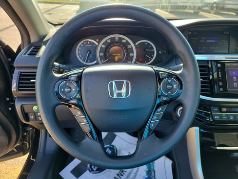 Used 2016 Honda Accord EX image 21