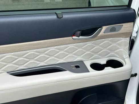 Used 2021 Hyundai Palisade Calligraphy image 16