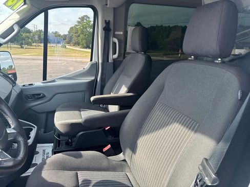 Used 2018 Ford Transit 150 XLT RWD image 13