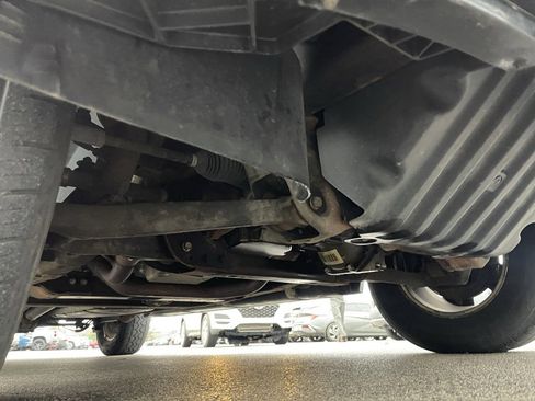 Used 2014 Chevrolet Suburban LT image 17