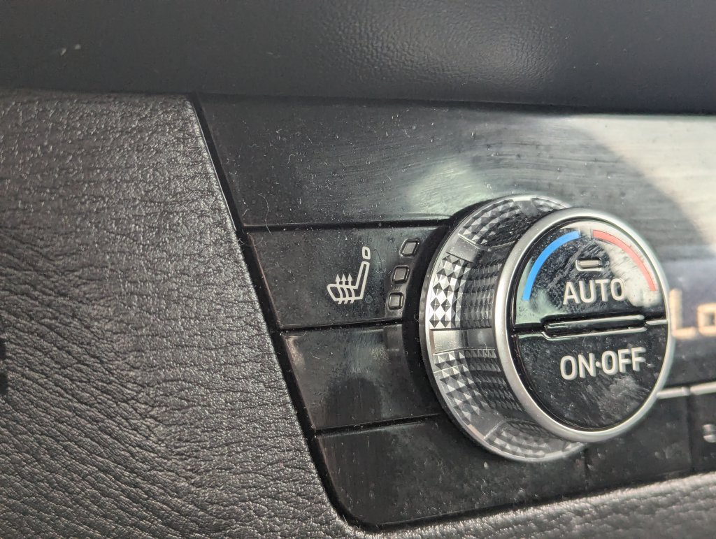 Used 2023 Mitsubishi Outlander 4WD Plug-In Hybrid image 20