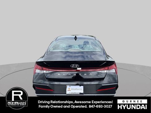 Used 2026 Hyundai Elantra SEL Sport Premium FWD image 8