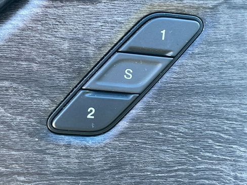 Used 2024 Jeep Grand Cherokee Limited image 30