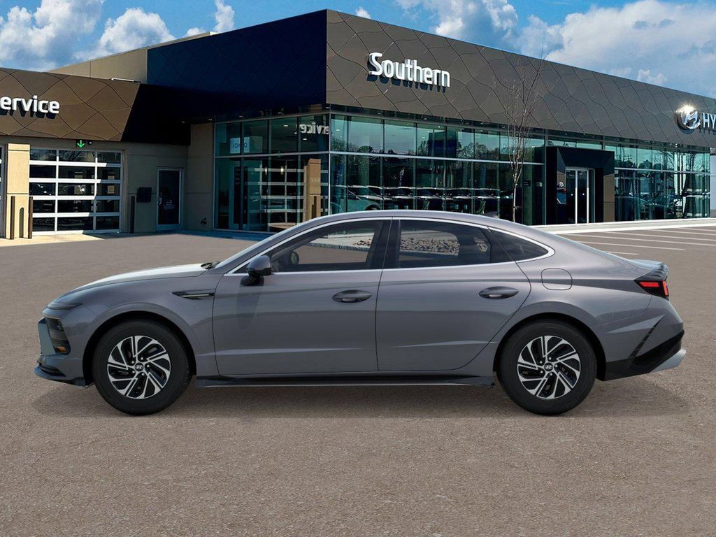 New 2026 Hyundai Sonata Blue FWD image 3