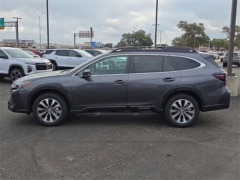 New 2025 Subaru Outback Limited image 2