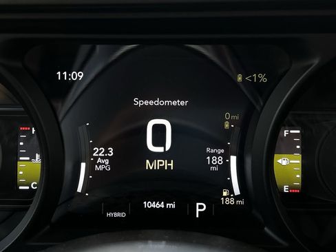 Used 2025 Jeep Wrangler Unlimited Sahara w/ Safety Group AWD/4WD image 16